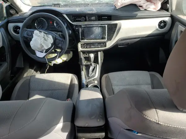 5YFBURHE1JP845089 2018 TOYOTA COROLLA - Image 8