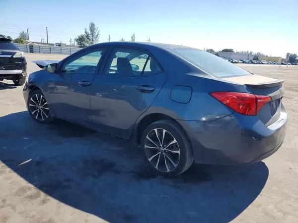5YFBURHE1JP845528 2018 TOYOTA COROLLA - Image 2
