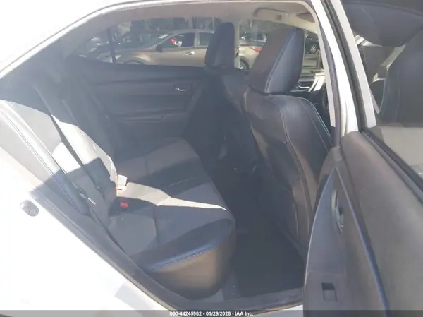 5YFBURHE1JP846601 2018 TOYOTA COROLLA - Image 8