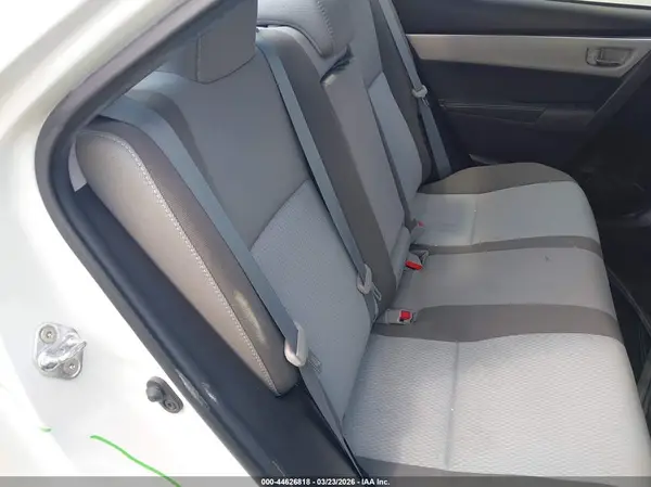 5YFBURHE1JP848705 2018 TOYOTA COROLLA - Image 8