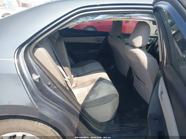 5YFBURHE1JP848834 2018 TOYOTA COROLLA - Image 8