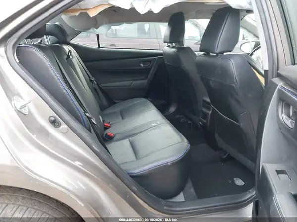 5YFBURHE1JP849482 2018 TOYOTA COROLLA - Image 8
