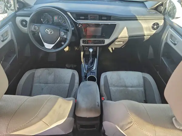 5YFBURHE1JP851040 2018 TOYOTA COROLLA - Image 8