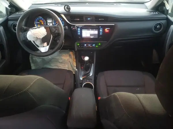 5YFBURHE1JP852107 2018 TOYOTA COROLLA - Image 8