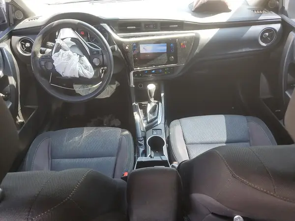 5YFBURHE1JP854567 2018 TOYOTA COROLLA - Image 8