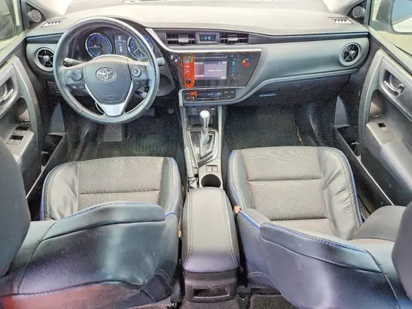 5YFBURHE1KP860385 2019 TOYOTA COROLLA - Image 8