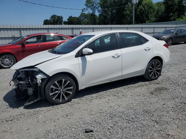 5YFBURHE1KP863190 2019 TOYOTA COROLLA - Image 1