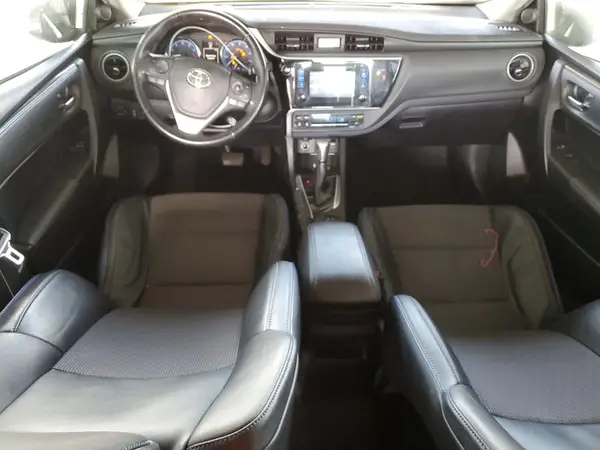 5YFBURHE1KP863545 2019 TOYOTA COROLLA - Image 8