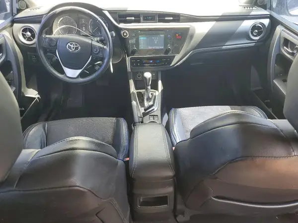 5YFBURHE1KP865926 2019 TOYOTA COROLLA - Image 8