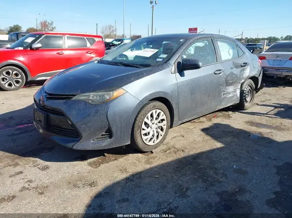 5YFBURHE1KP868423 2019 TOYOTA COROLLA - Image 2