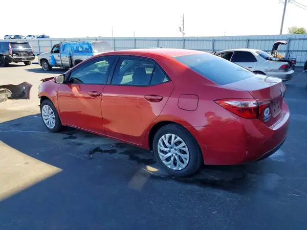 5YFBURHE1KP869135 2019 TOYOTA COROLLA - Image 2