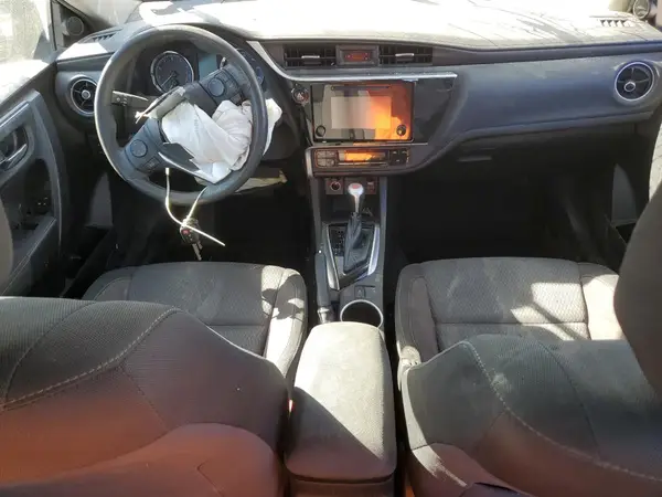 5YFBURHE1KP874125 2019 TOYOTA COROLLA - Image 8