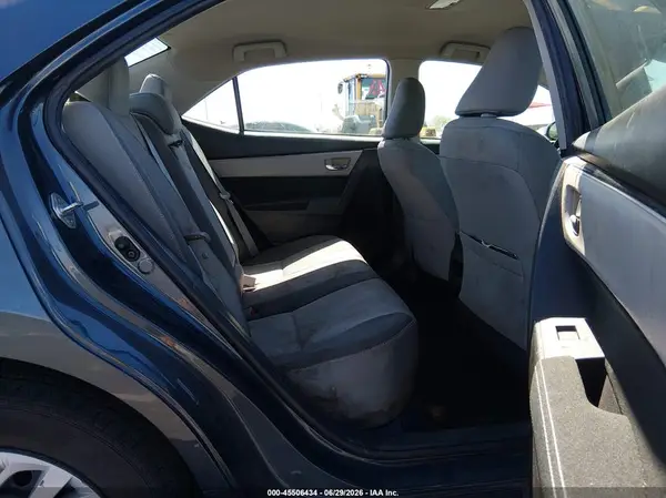 5YFBURHE1KP877445 2019 TOYOTA COROLLA - Image 8