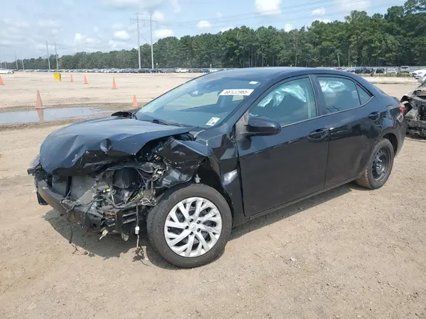 5YFBURHE1KP877946 2019 TOYOTA COROLLA - Image 1
