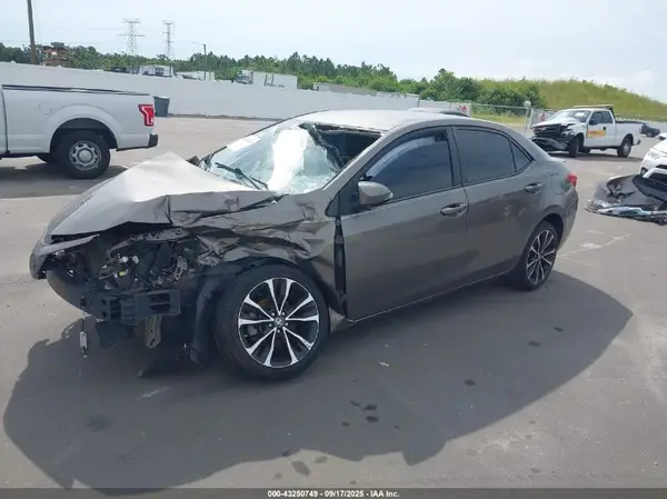 5YFBURHE1KP879387 2019 TOYOTA COROLLA - Image 2