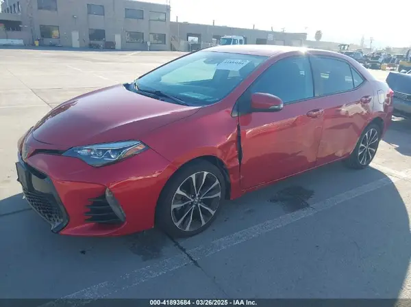 5YFBURHE1KP880331 2019 TOYOTA COROLLA - Image 2