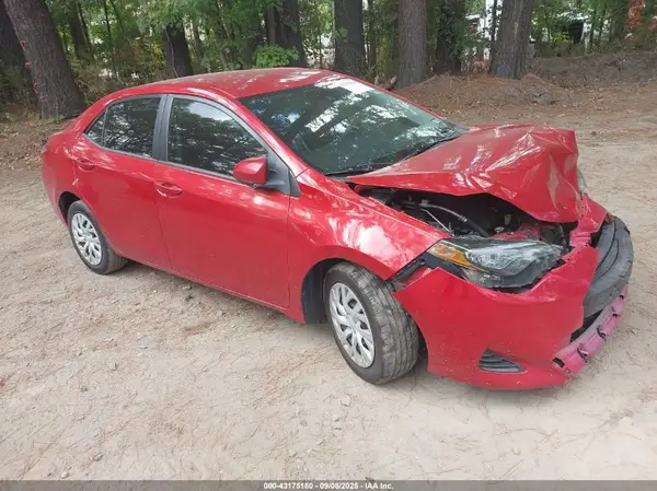 5YFBURHE1KP881916 2019 TOYOTA COROLLA - Image 1