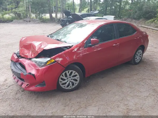 5YFBURHE1KP881916 2019 TOYOTA COROLLA - Image 2