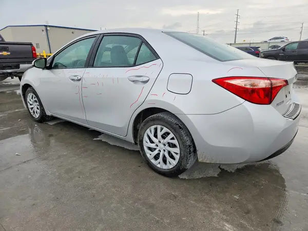 5YFBURHE1KP881964 2019 TOYOTA COROLLA - Image 2