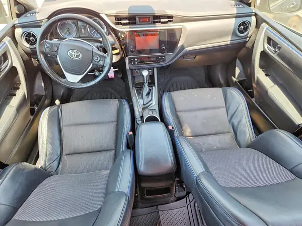 5YFBURHE1KP882306 2019 TOYOTA COROLLA - Image 8
