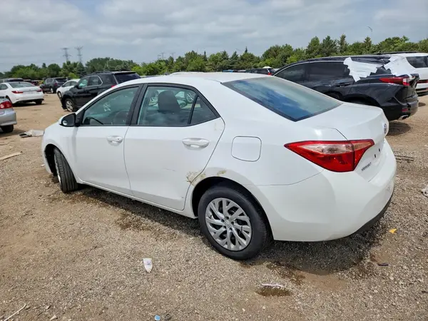 5YFBURHE1KP885965 2019 TOYOTA COROLLA - Image 2