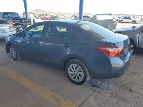5YFBURHE1KP889126 2019 TOYOTA COROLLA - Image 2