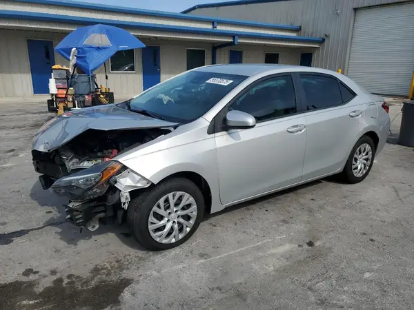 5YFBURHE1KP892687 2019 TOYOTA COROLLA - Image 1
