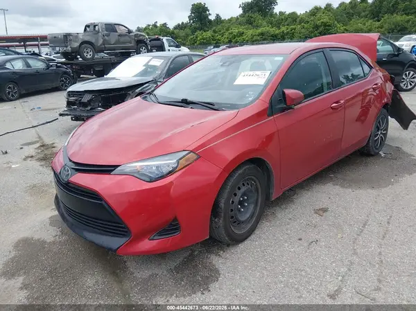 5YFBURHE1KP892950 2019 TOYOTA COROLLA - Image 2