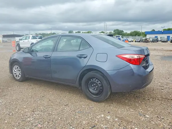 5YFBURHE1KP893323 2019 TOYOTA COROLLA - Image 2