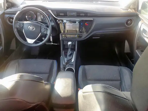 5YFBURHE1KP894634 2019 TOYOTA COROLLA - Image 8