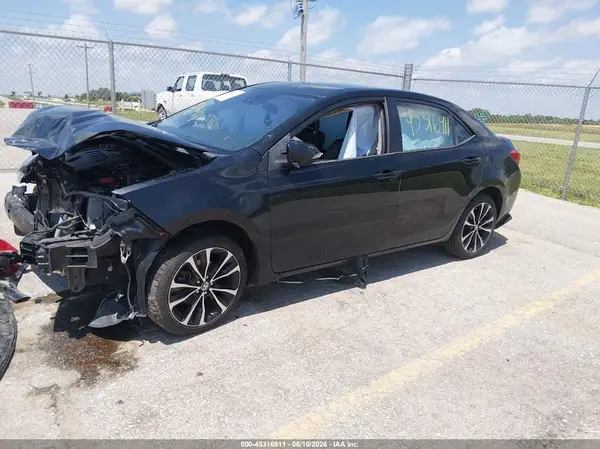 5YFBURHE1KP896030 2019 TOYOTA COROLLA - Image 2