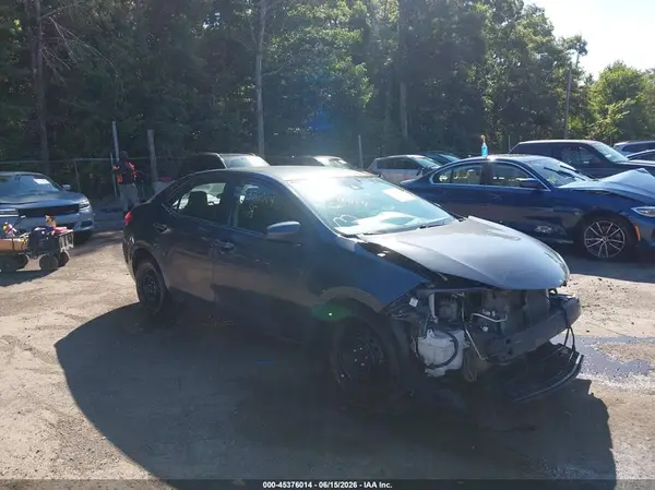 5YFBURHE1KP897758 2019 TOYOTA COROLLA - Image 1