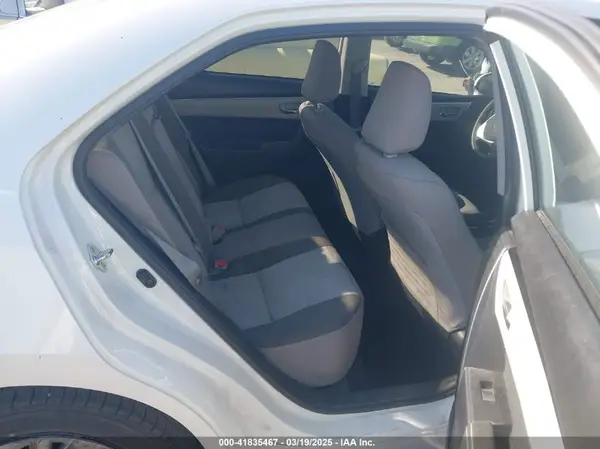 5YFBURHE1KP898179 2019 TOYOTA COROLLA - Image 8