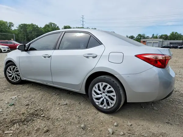 5YFBURHE1KP898201 2019 TOYOTA COROLLA - Image 2