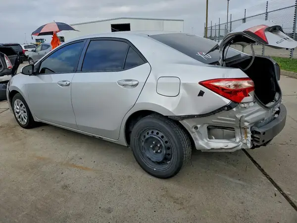 5YFBURHE1KP898277 2019 TOYOTA COROLLA - Image 2