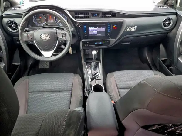 5YFBURHE1KP898277 2019 TOYOTA COROLLA - Image 8