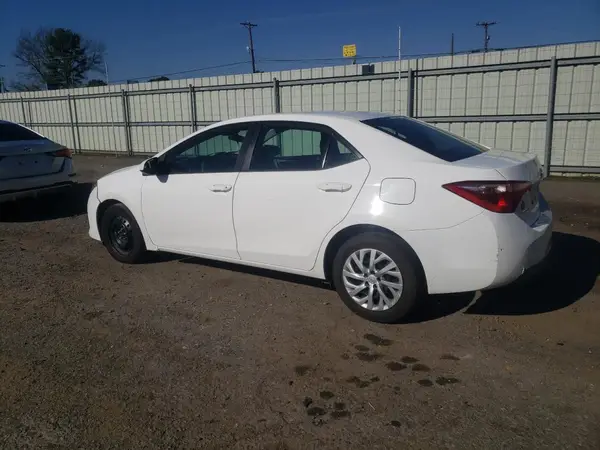 5YFBURHE1KP898859 2019 TOYOTA COROLLA - Image 2