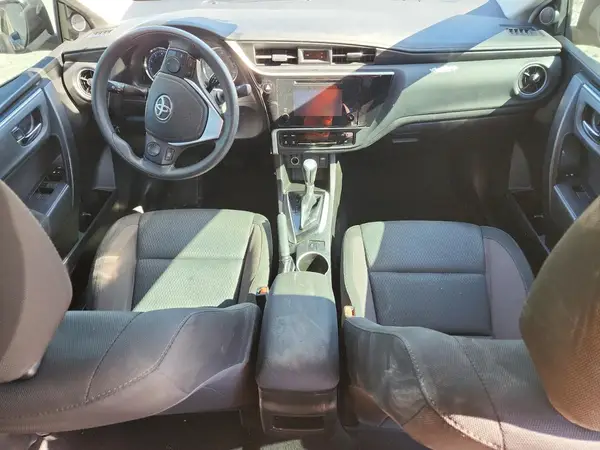 5YFBURHE1KP898960 2019 TOYOTA COROLLA - Image 8