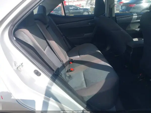 5YFBURHE1KP904742 2019 TOYOTA COROLLA - Image 8