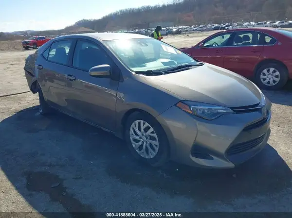 5YFBURHE1KP905180 2019 TOYOTA COROLLA - Image 1