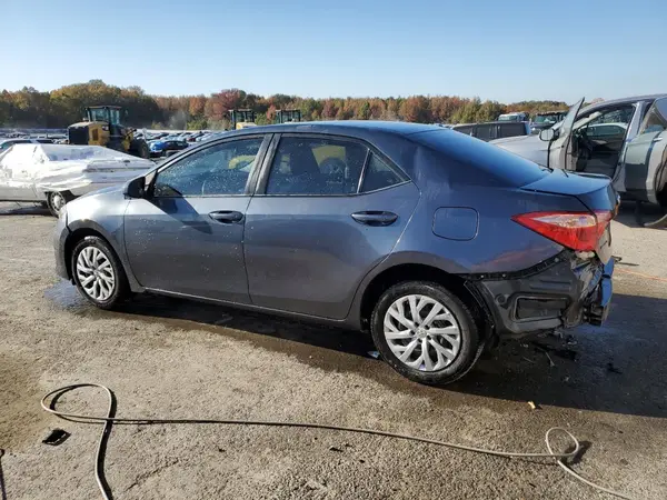 5YFBURHE1KP910900 2019 TOYOTA COROLLA - Image 2