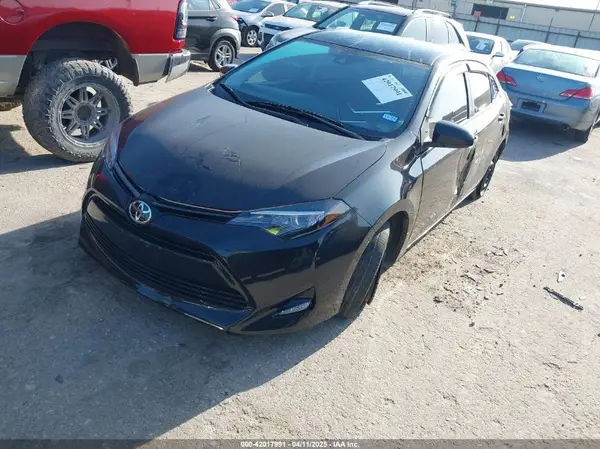5YFBURHE1KP911402 2019 TOYOTA COROLLA - Image 2