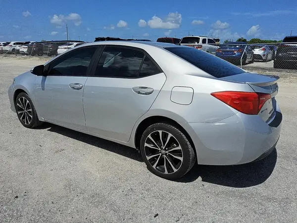 5YFBURHE1KP913523 2019 TOYOTA COROLLA - Image 2