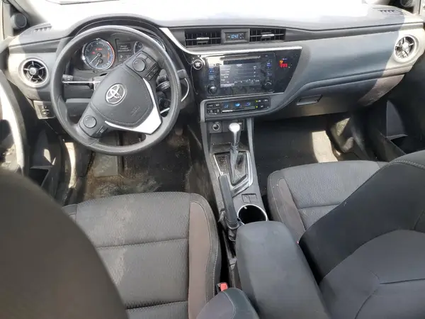 5YFBURHE1KP913909 2019 TOYOTA COROLLA - Image 8