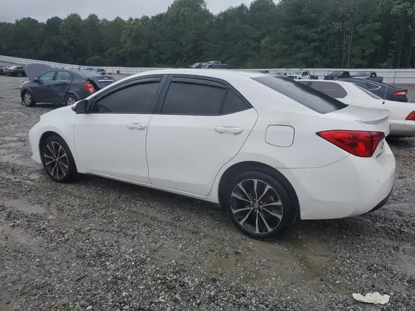 5YFBURHE1KP915272 2019 TOYOTA COROLLA - Image 2