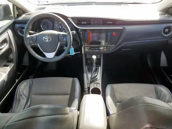 5YFBURHE1KP917944 2019 TOYOTA COROLLA - Image 8