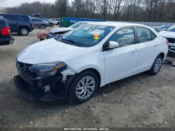 5YFBURHE1KP920004 2019 TOYOTA COROLLA - Image 2