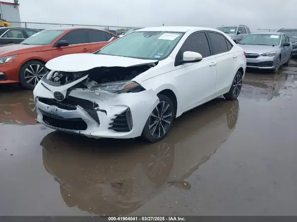 5YFBURHE1KP920388 2019 TOYOTA COROLLA - Image 2