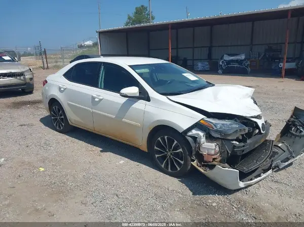 5YFBURHE1KP922769 2019 TOYOTA COROLLA - Image 1