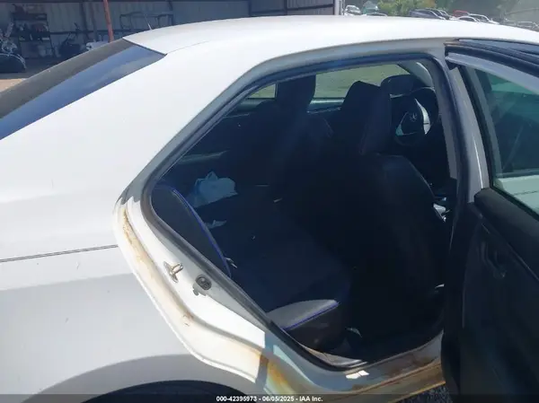 5YFBURHE1KP922769 2019 TOYOTA COROLLA - Image 8